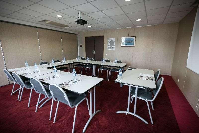 Brit Hotel Rennes Le Castel Facilități foto