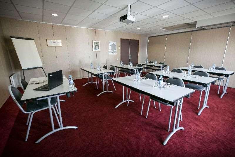 Brit Hotel Rennes Le Castel Facilități foto
