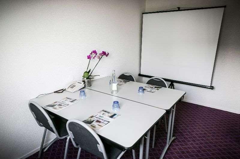 Brit Hotel Rennes Le Castel Facilități foto
