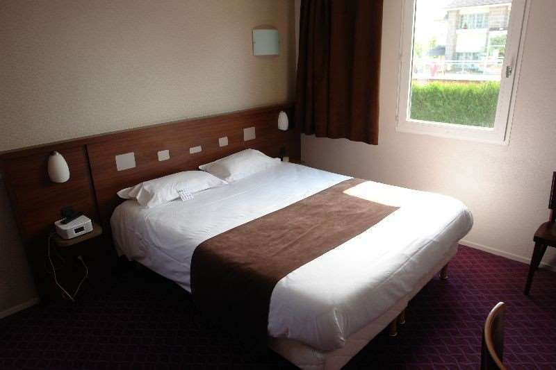 Brit Hotel Rennes Le Castel Cameră foto
